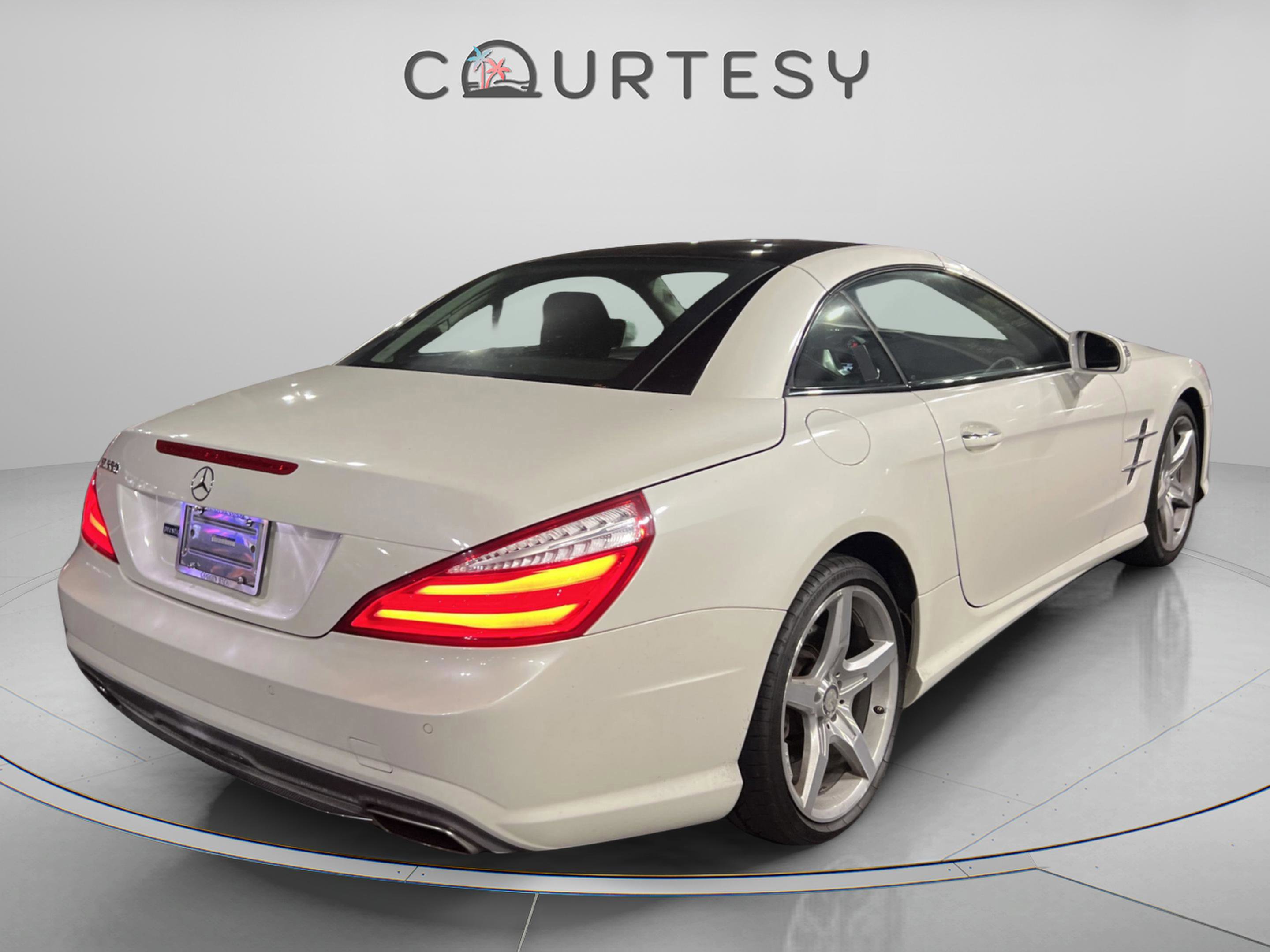 Used 2014 Mercedes-Benz SL 550 w/ Sport Wheel Package image 3