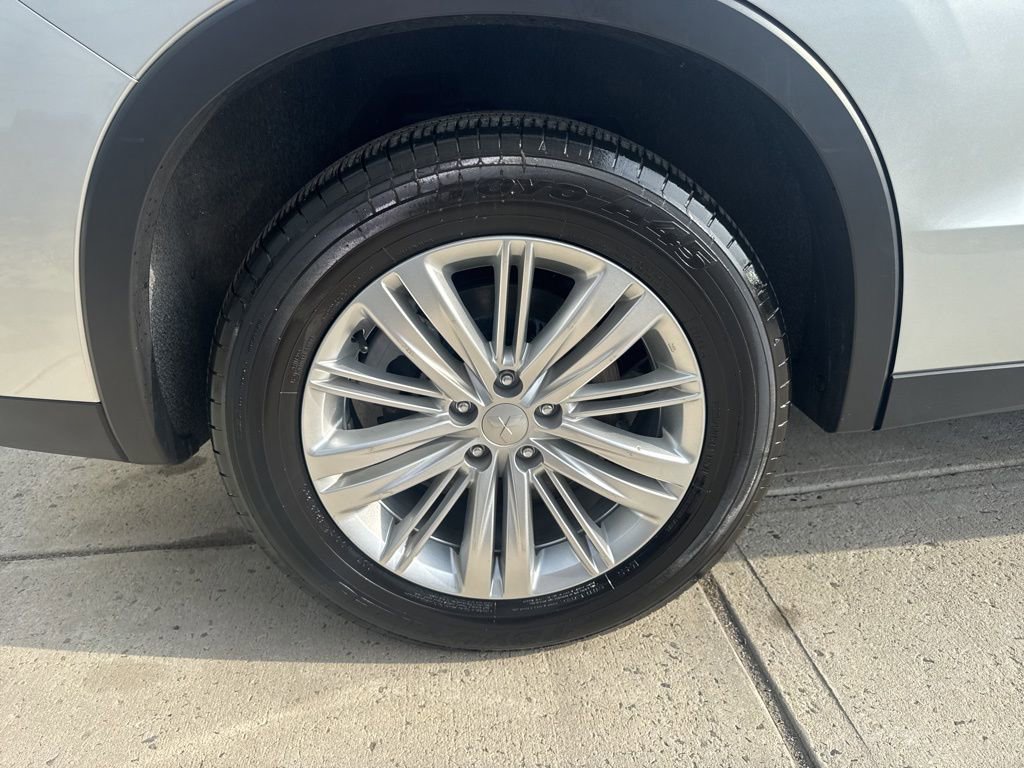 New 2025 Mitsubishi Outlander ES AWD/4WD image 13