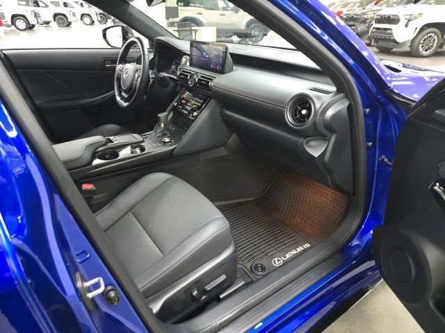 Used 2025 Lexus IS 350 F Sport w/ Navigation Package image 5