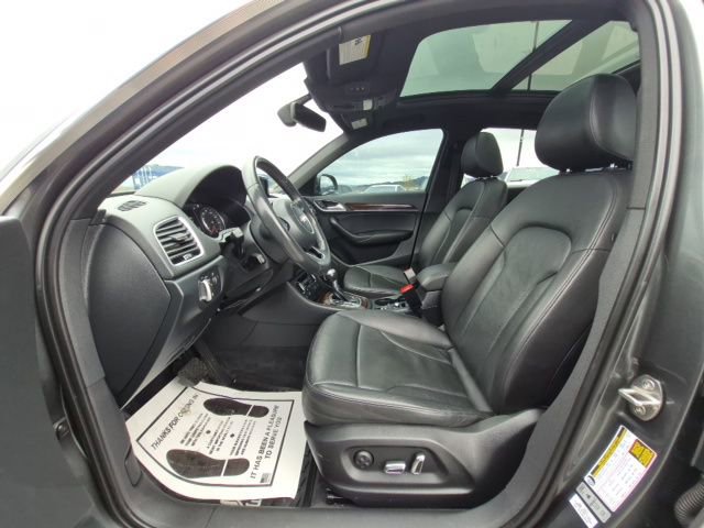 Used 2018 Audi Q3 2.0T Premium Plus w/ Premium Plus Package AWD/4WD image 9