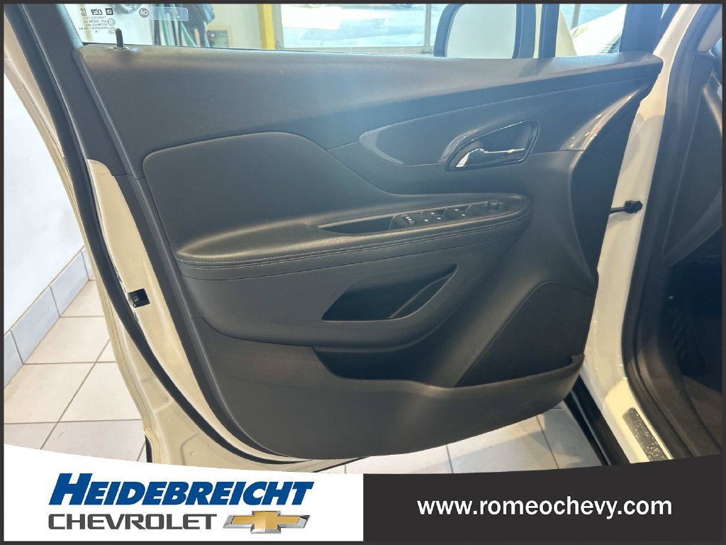 Used 2020 Buick Encore Preferred FWD image 10