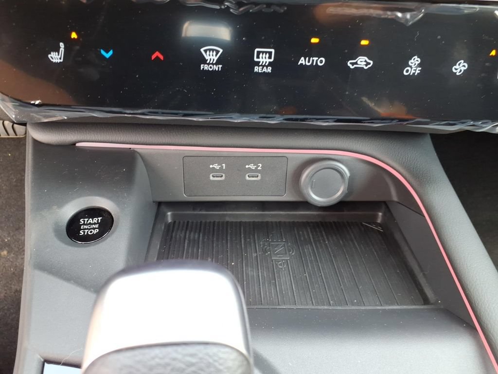 New 2026 Nissan Sentra SV w/ SV Convenience Package FWD image 22