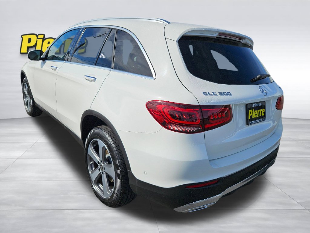 Used 2022 Mercedes-Benz GLC 300 4MATIC image 3