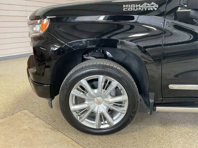 Used 2024 Chevrolet Silverado 1500 High Country w/ High Country Premium Package image 13