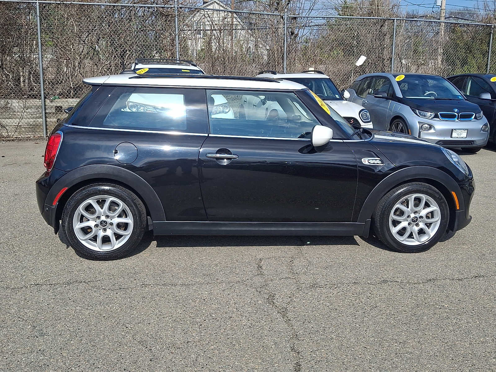 Used 2020 MINI Cooper 2-Door Hardtop w/ Storage Package FWD image 7