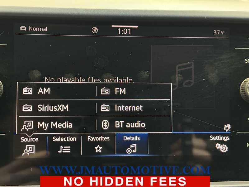 Used 2024 Volkswagen Taos SE w/ Black Wheel Plus Package image 24