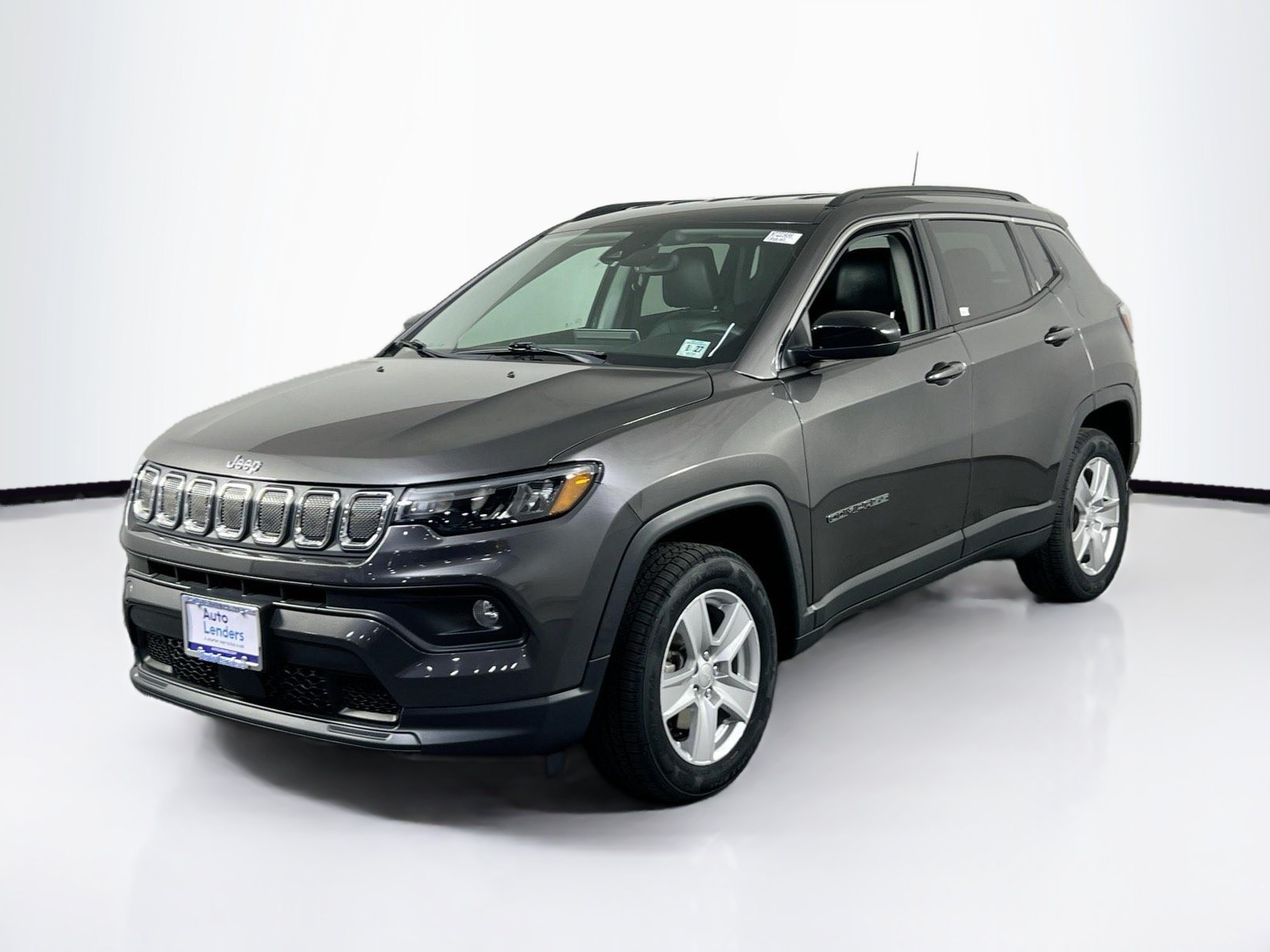 Used 2022 Jeep Compass Latitude w/ Convenience Group AWD/4WD image 1