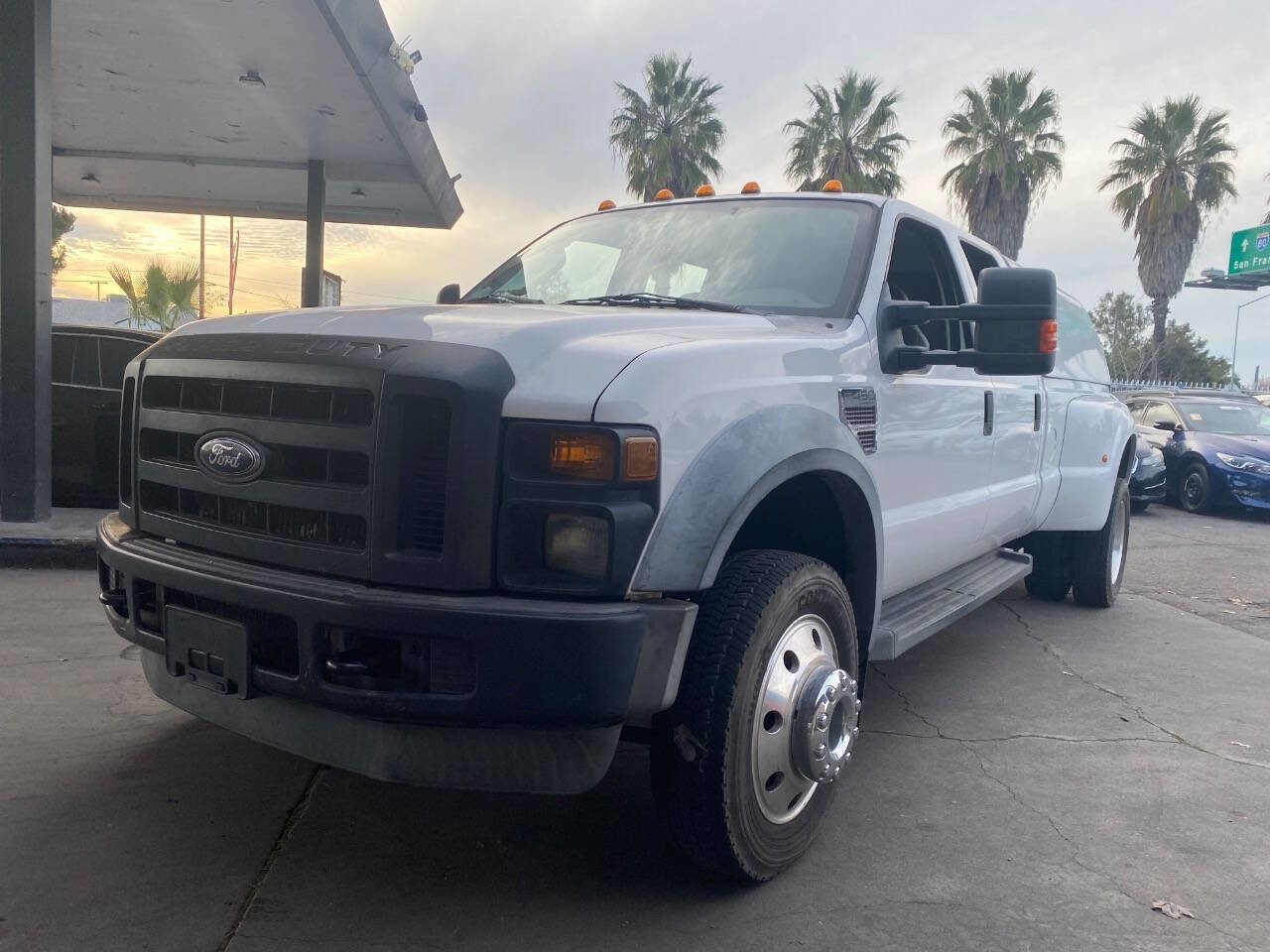 Used 2009 Ford F450 XL AWD/4WD image 2