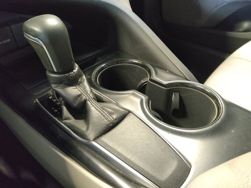 Used 2018 Toyota Camry SE FWD image 26