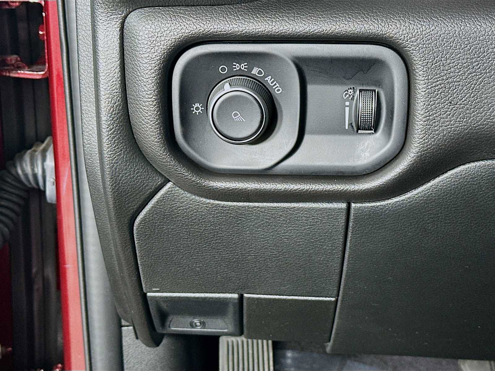 Used 2024 RAM 3500 Tradesman w/ Towing Technology Group image 10