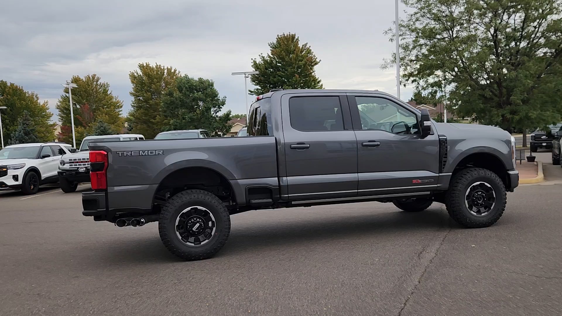 New 2026 Ford F350 Platinum w/ Tremor Off-Road Package AWD/4WD image 13