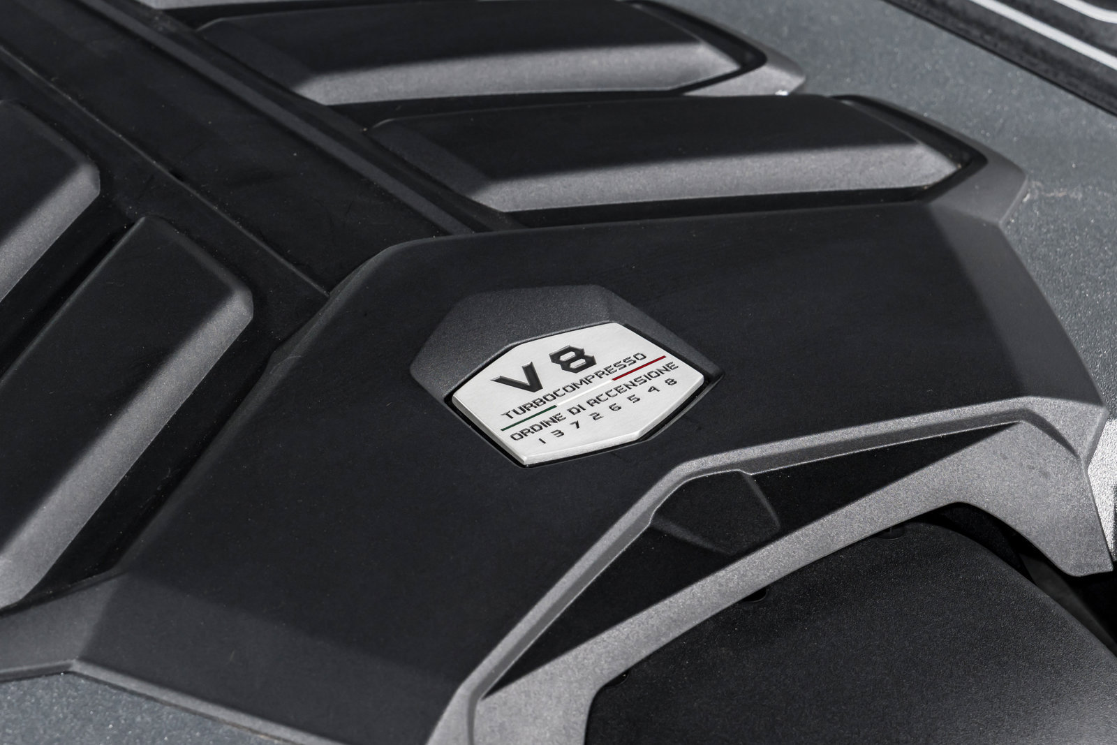 Used 2024 Lamborghini Urus S AWD/4WD image 50