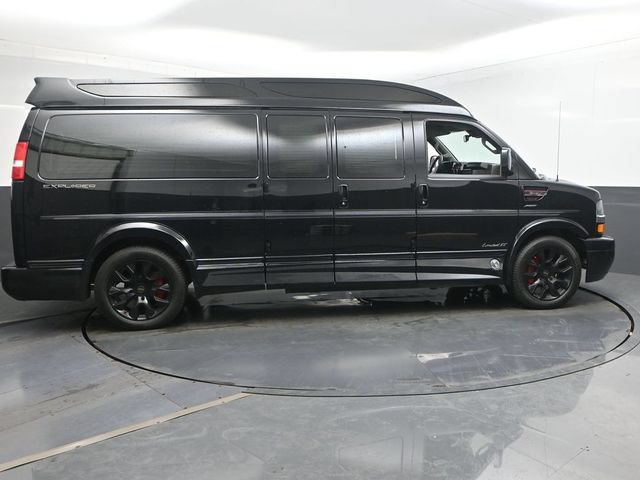 Used 2025 Chevrolet Express 2500 Extended w/ Driver Convenience Package RWD image 43