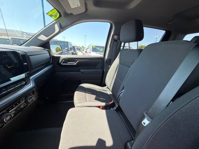 Used 2024 Chevrolet Silverado 1500 RST AWD/4WD image 39