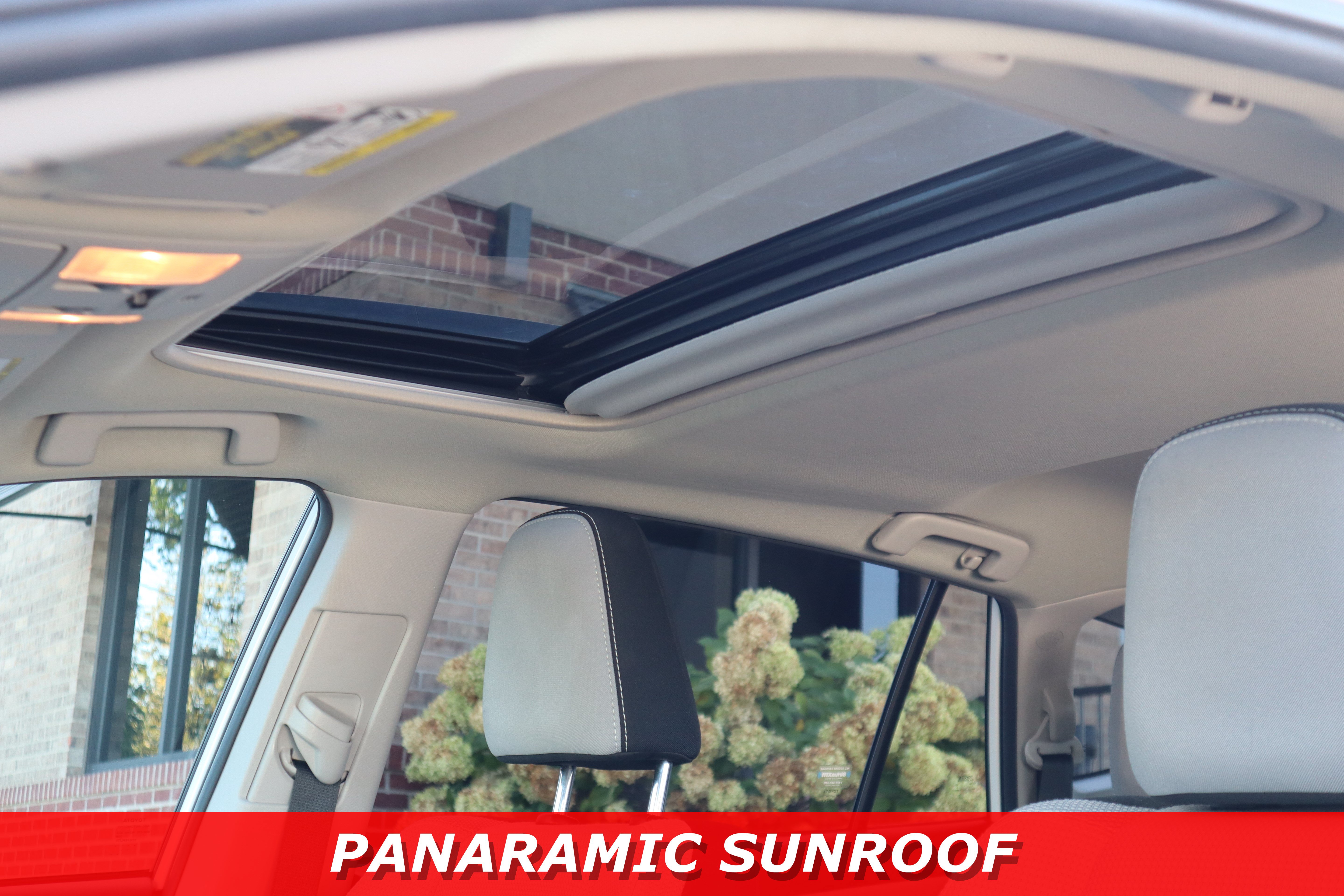Used 2018 Toyota RAV4 XLE AWD/4WD image 23