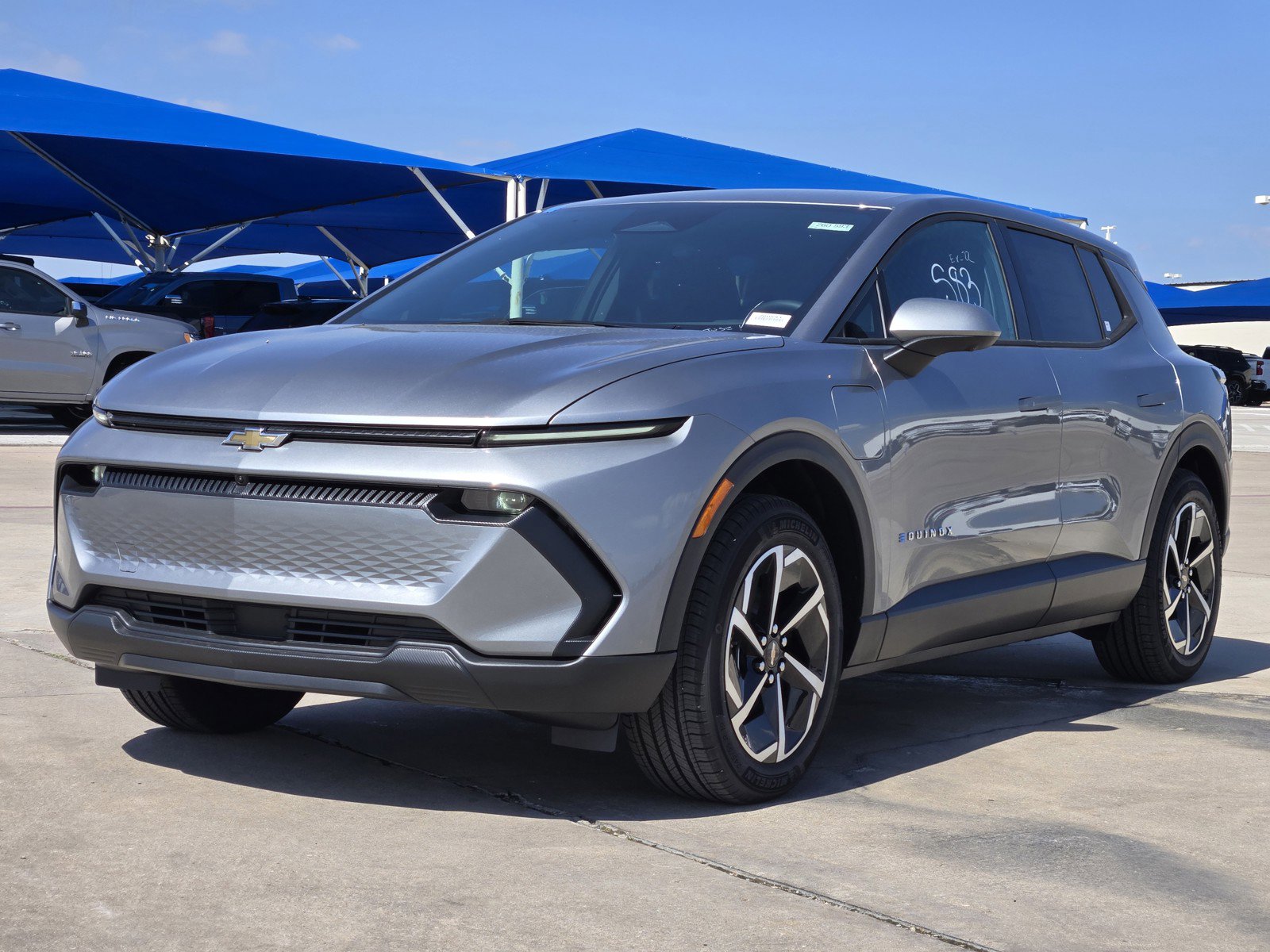 New 2026 Chevrolet Equinox EV LT w/ Comfort Package image 2