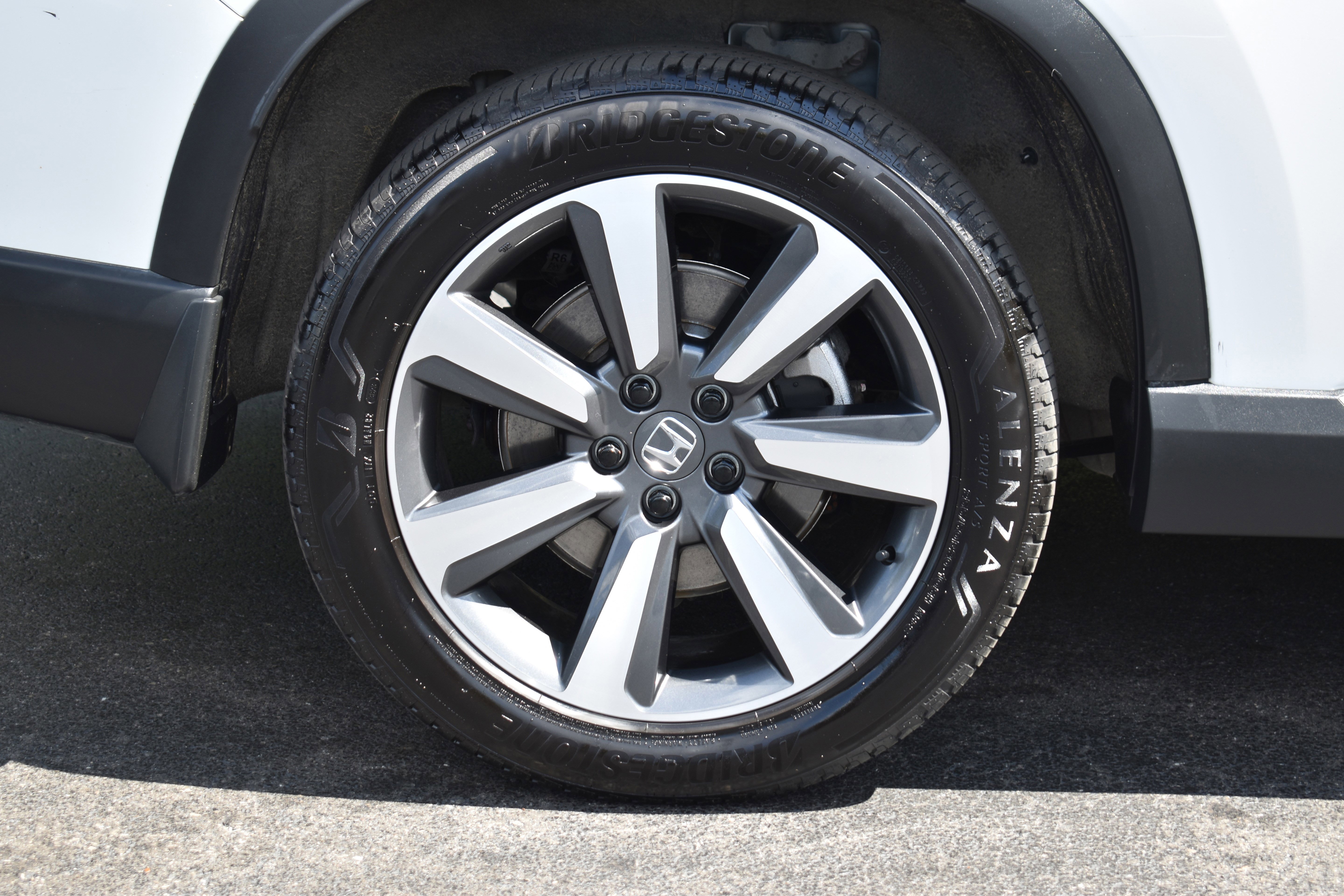 Certified 2024 Honda Pilot Touring image 42