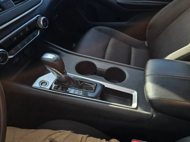 Used 2022 Nissan Altima 2.5 S FWD image 27