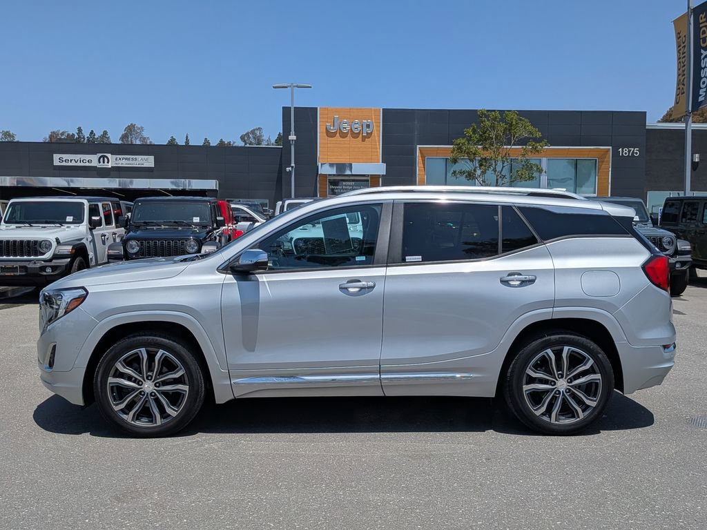 Used 2019 GMC Terrain Denali w/ Advanced Safety Package AWD/4WD image 2