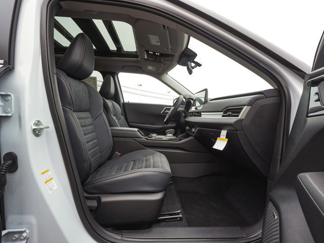 New 2026 Mitsubishi Outlander Trail Edition image 38