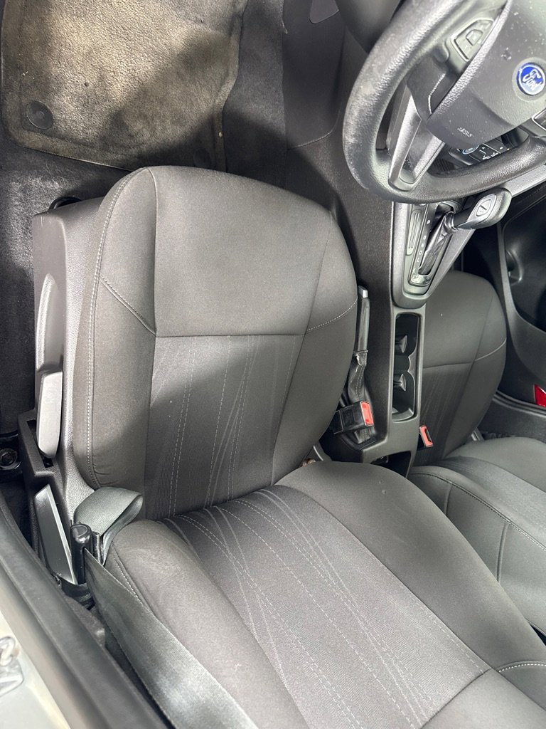 Used 2015 Ford Focus S image 12