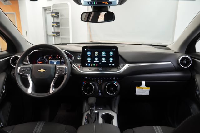 New 2026 Chevrolet Blazer LT w/ Convenience Package AWD/4WD image 23
