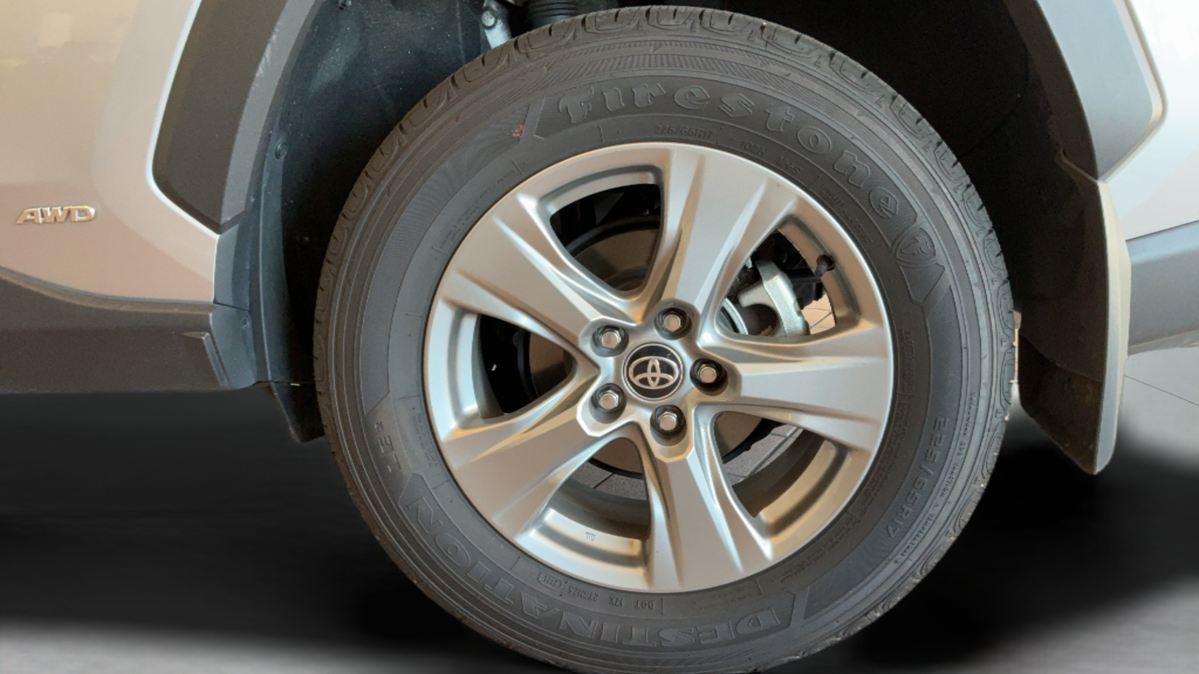 Used 2025 Toyota RAV4 LE AWD/4WD image 35