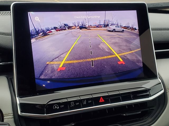 Used 2022 Jeep Compass Limited image 22