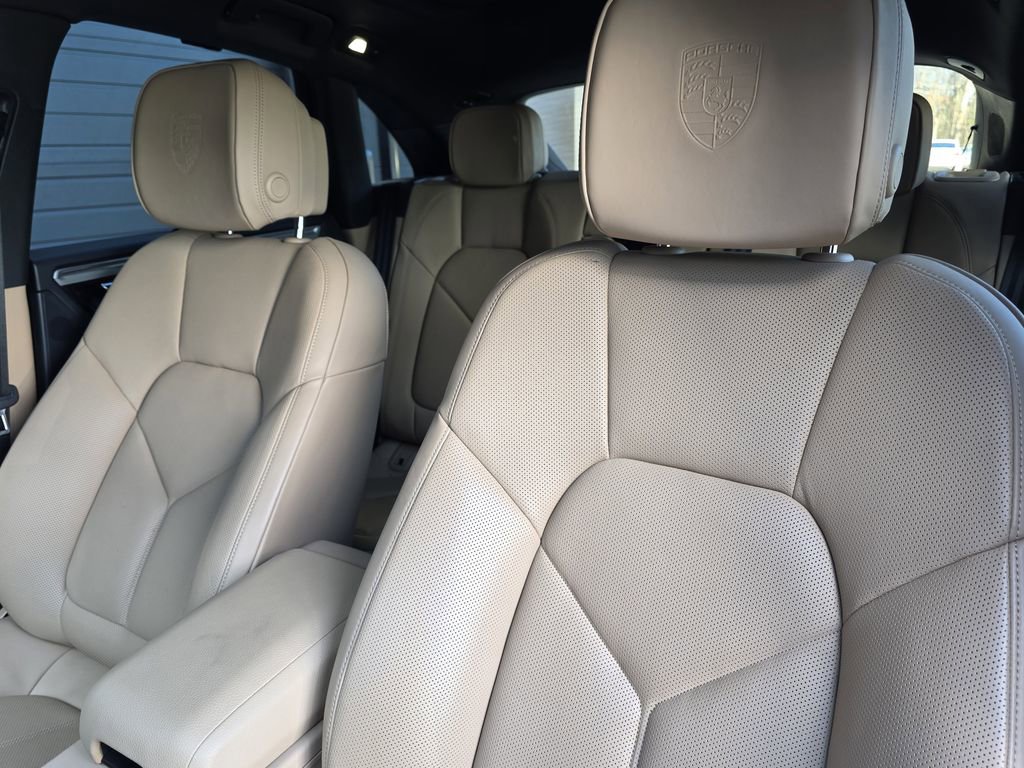 Used 2024 Porsche Macan image 4