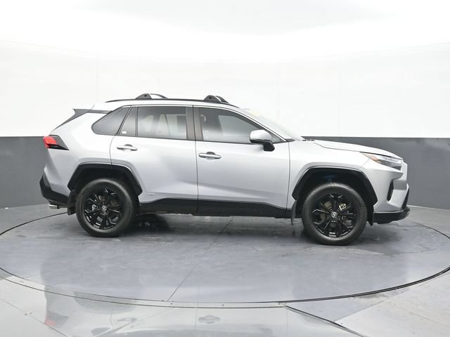 Used 2024 Toyota RAV4 SE AWD/4WD image 17