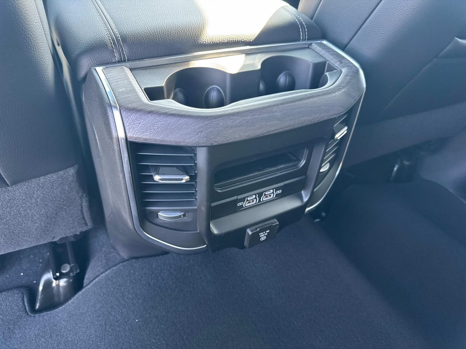 New 2026 RAM 2500 Laramie w/ Night Edition AWD/4WD image 20