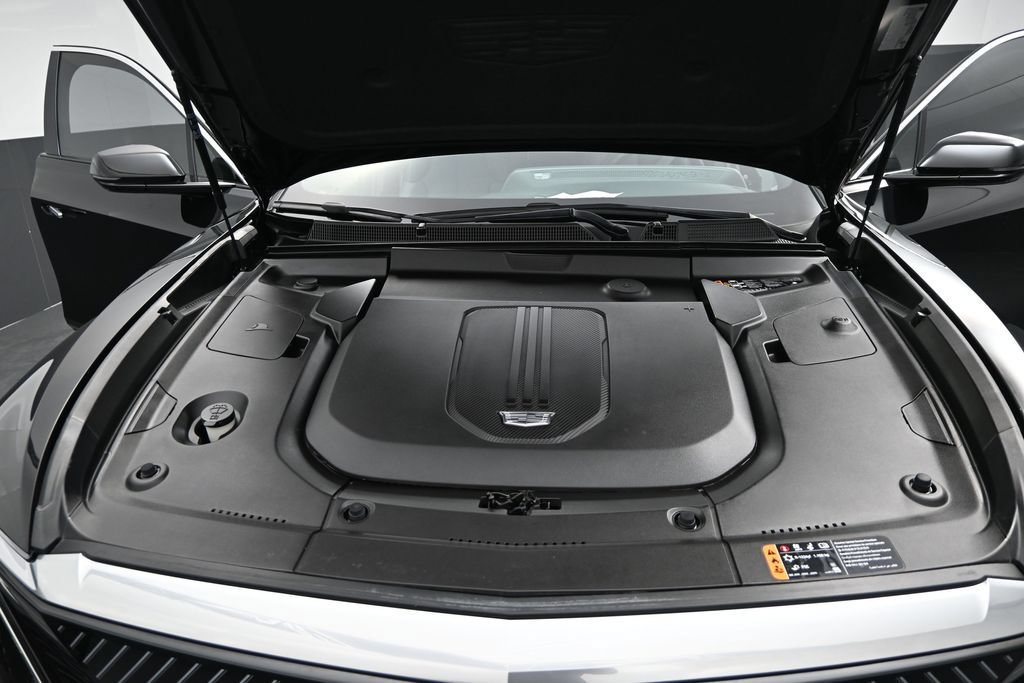 Certified 2024 Cadillac Lyriq Luxury AWD/4WD image 17