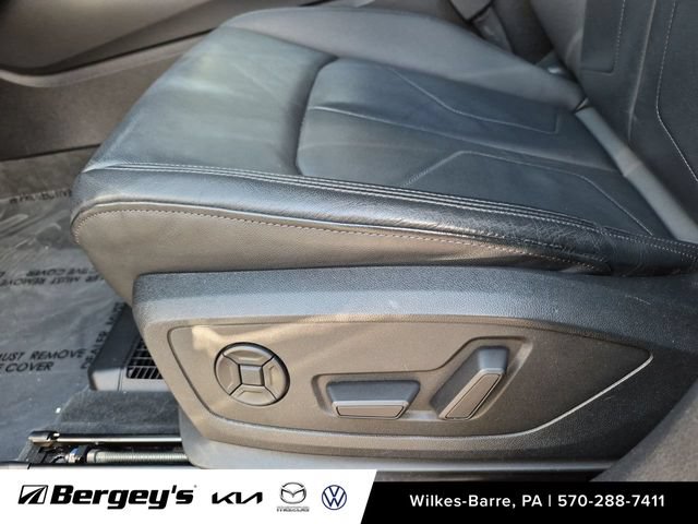 Used 2022 Audi Q3 2.0T Premium Plus AWD/4WD image 13