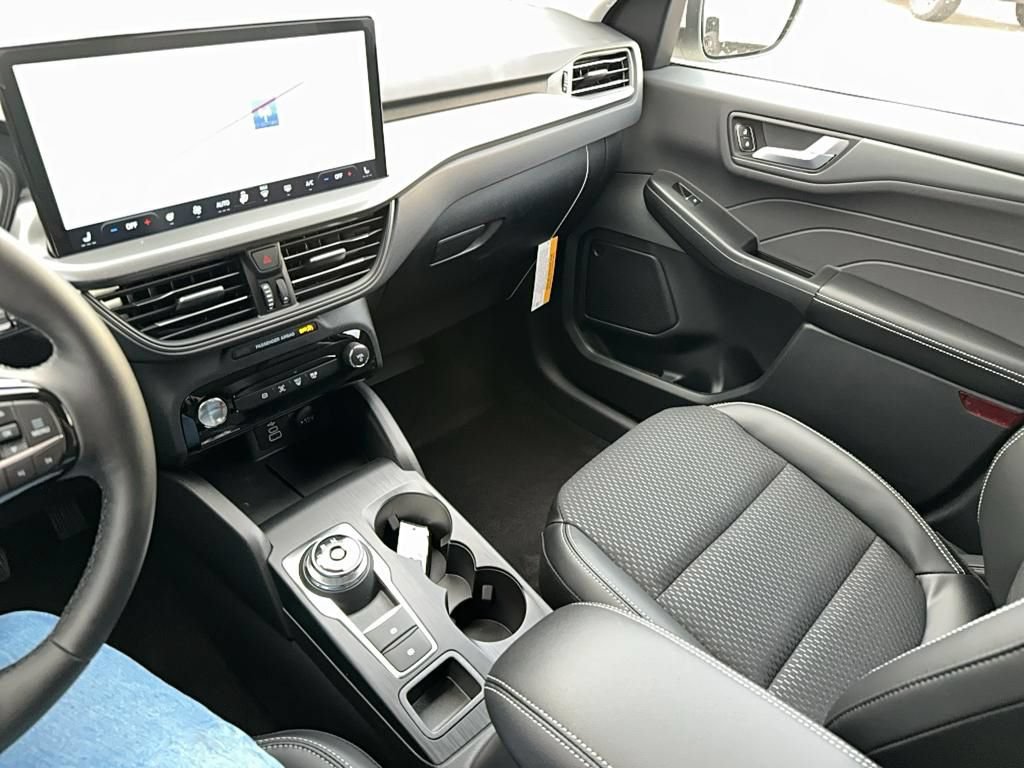 New 2025 Ford Escape SE FWD image 29