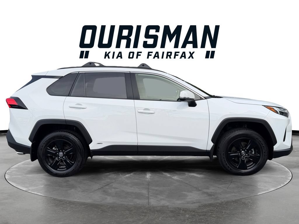 Used 2024 Toyota RAV4 XLE w/ Convenience Package AWD/4WD image 7