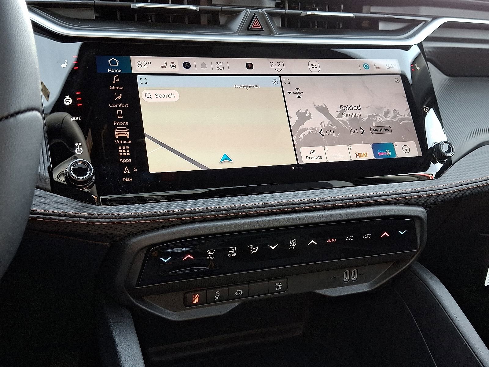 New 2026 Jeep Cherokee Overland image 11