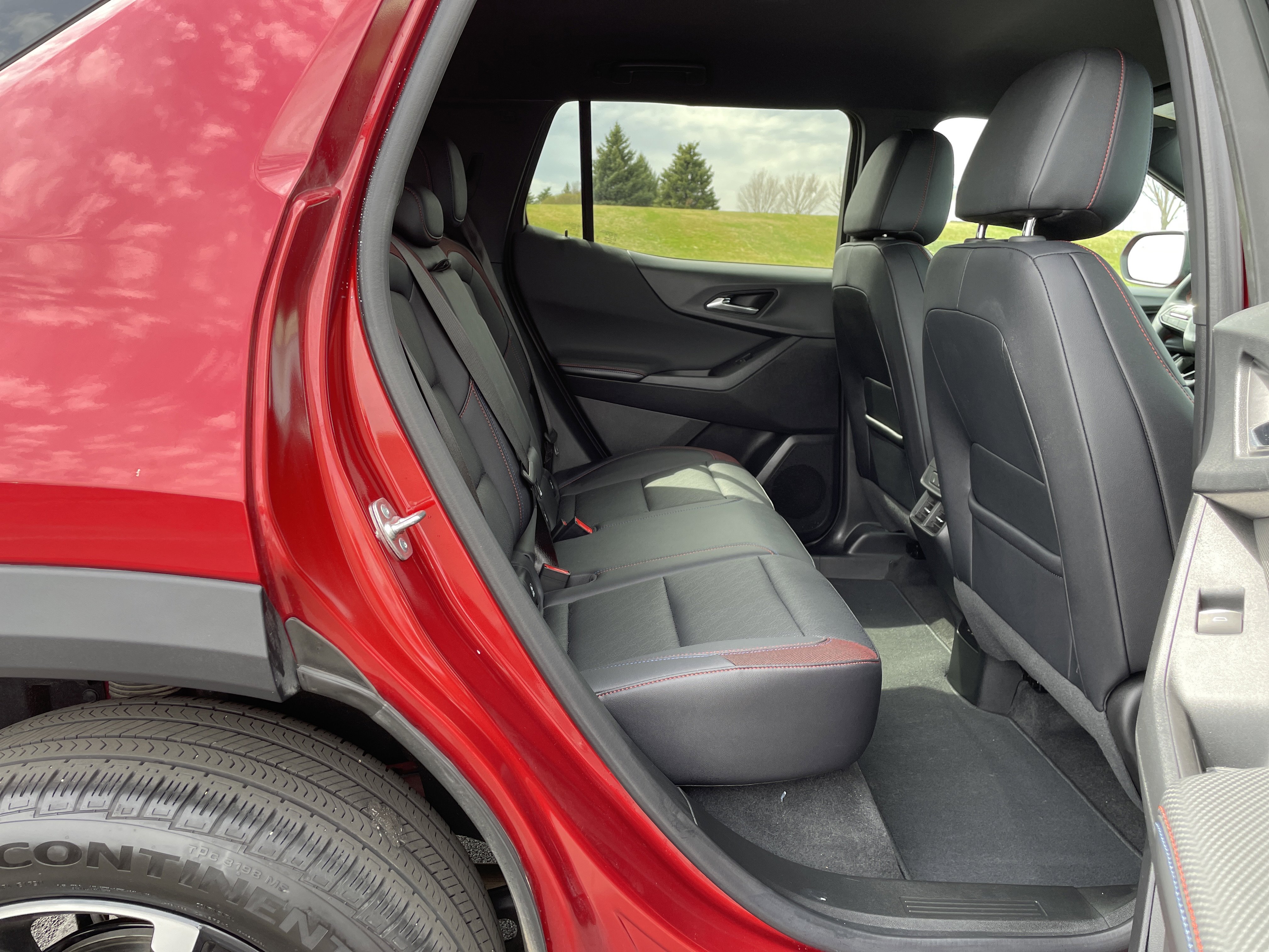 Used 2025 Chevrolet Equinox RS w/ Safety and Technology Package AWD/4WD image 24