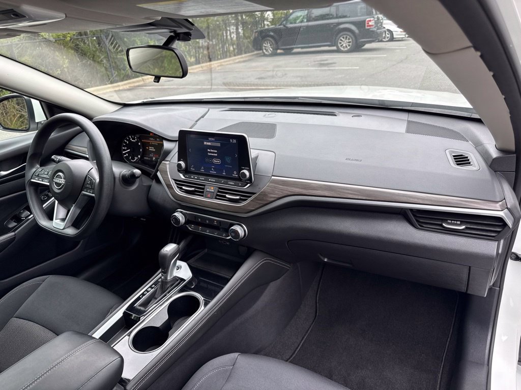Used 2023 Nissan Altima 2.5 SV FWD image 33