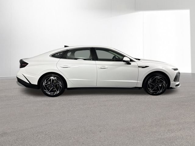 New 2026 Hyundai Sonata SEL FWD image 34