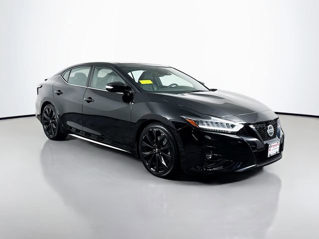 Used 2021 Nissan Maxima SR w/ Sport Mat Group FWD image 10