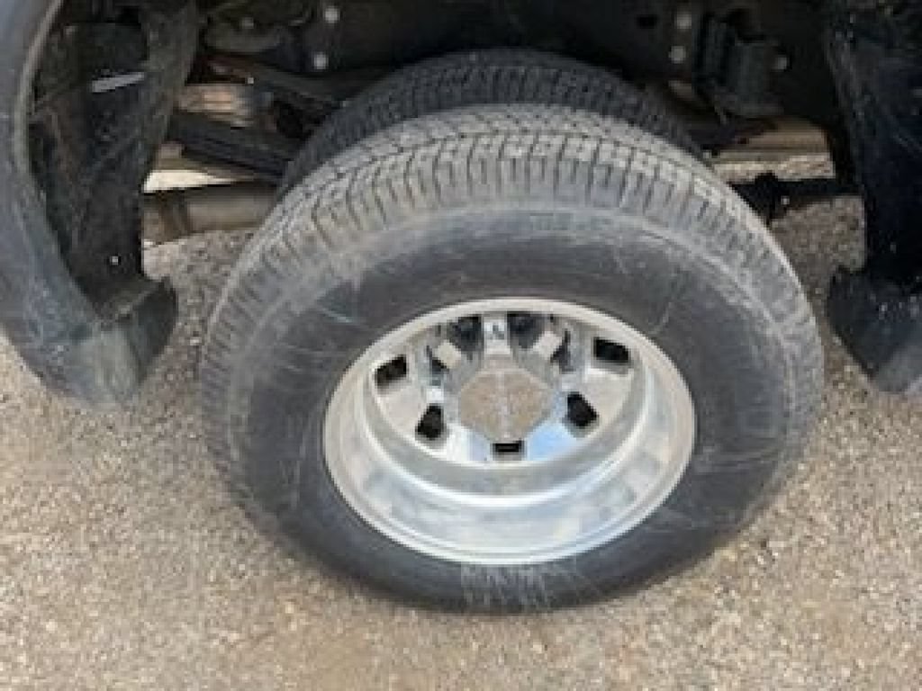 Used 2025 GMC Sierra 3500 Denali AWD/4WD image 13