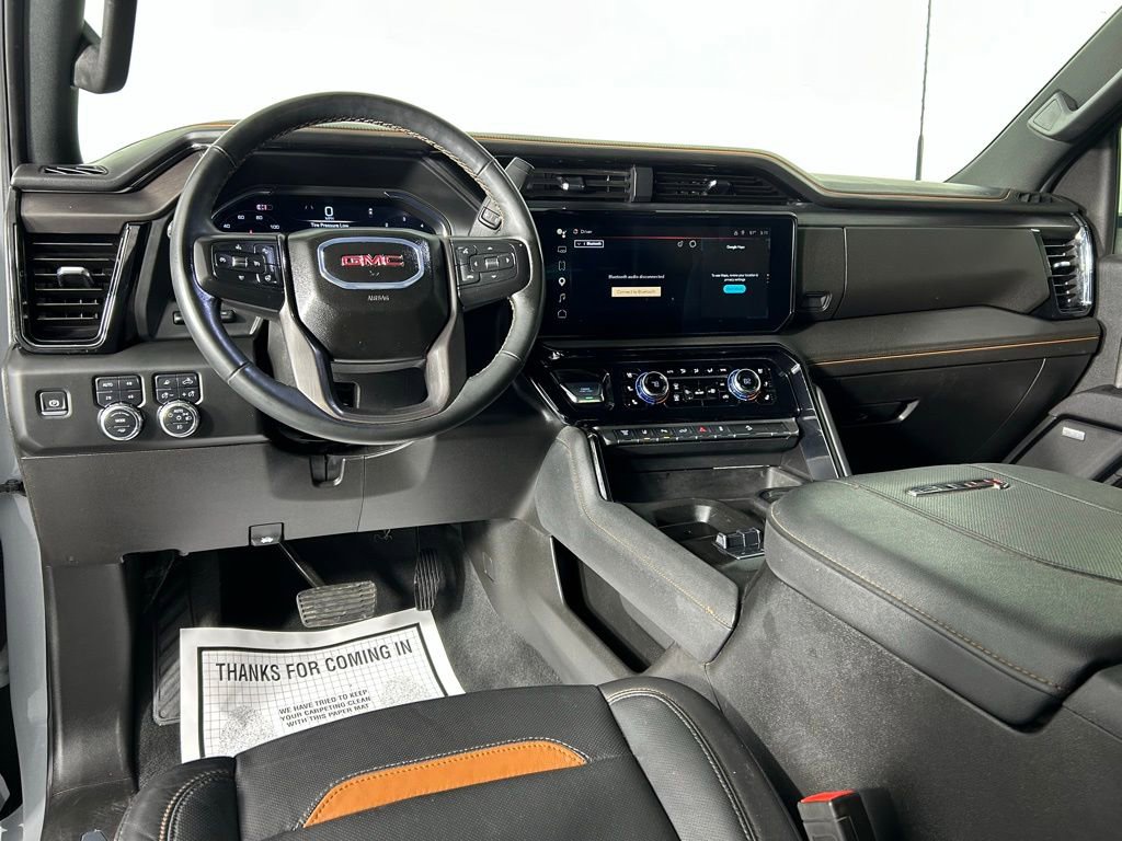 Used 2025 GMC Sierra 2500 AT4 w/ AT4 Premium Plus Package image 17