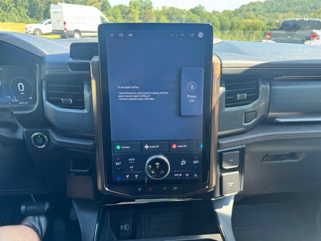Used 2022 Ford F150 Lightning Lariat AWD/4WD image 34