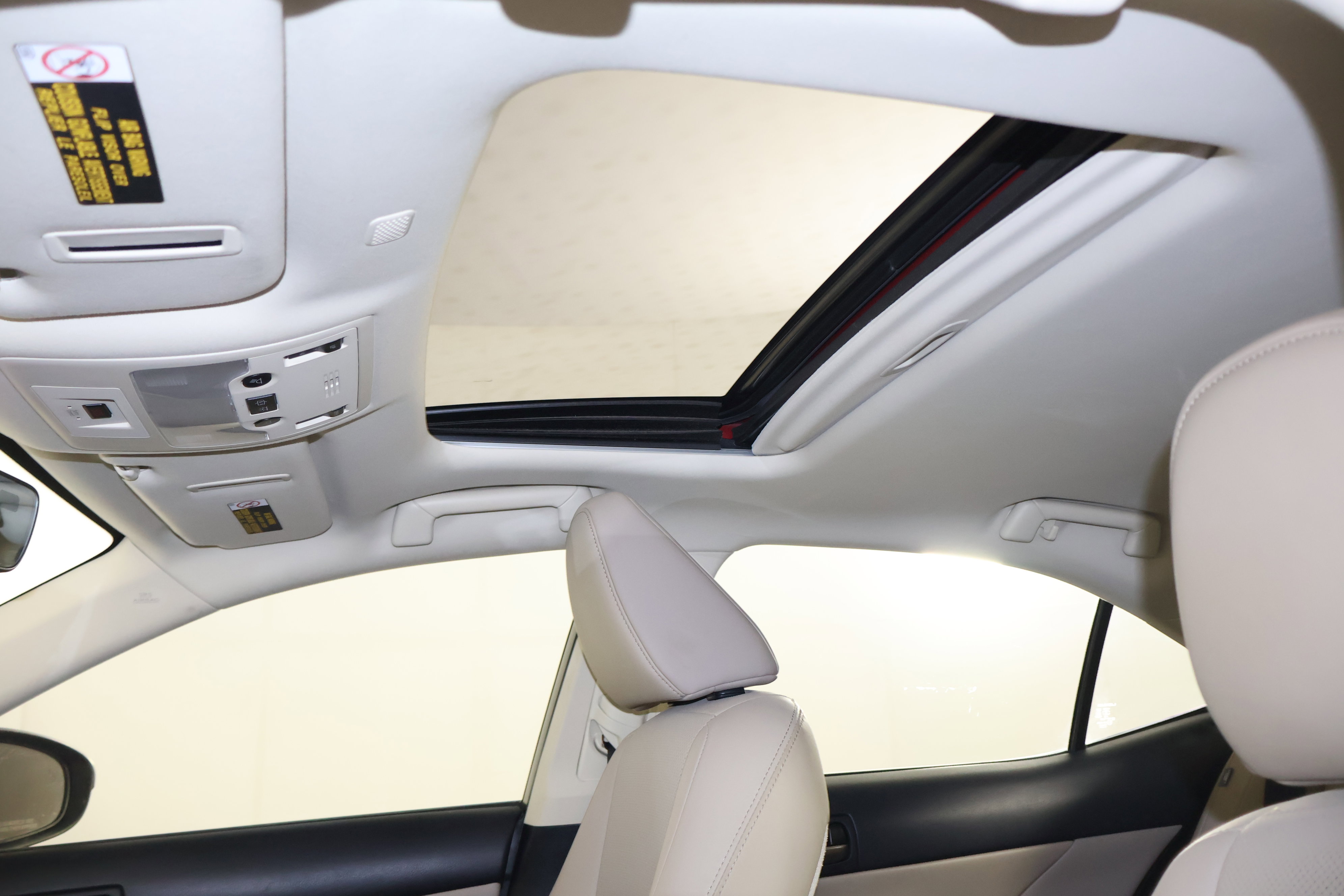 Used 2019 Lexus IS 300 w/ Premium Package image 43