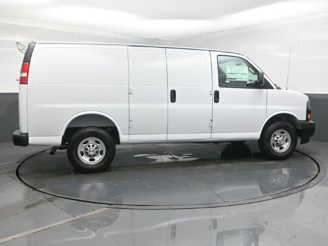New 2027 Chevrolet Express 2500 w/ Driver Convenience Package RWD image 16