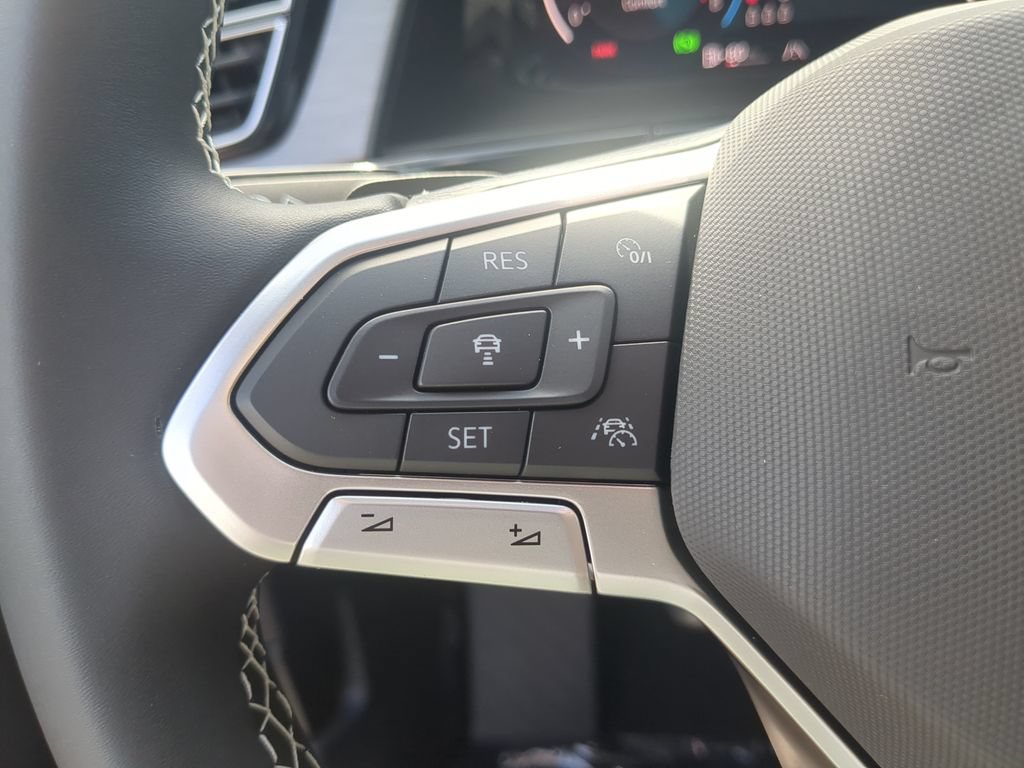 New 2026 Volkswagen Atlas Cross Sport SE FWD image 25