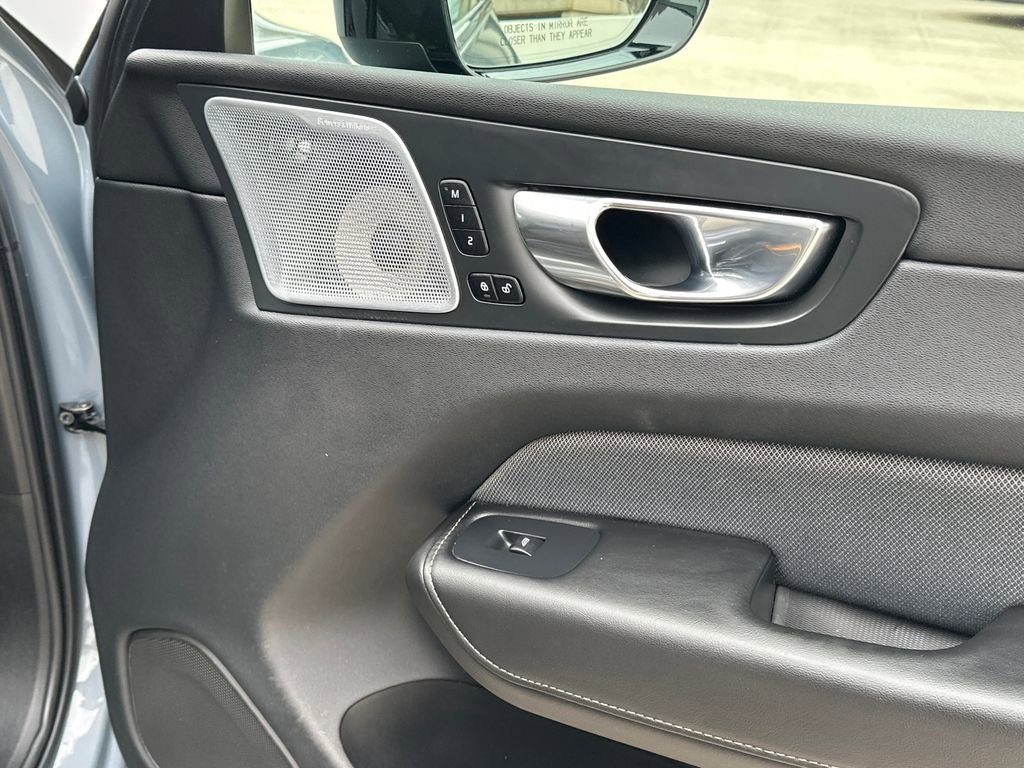 Used 2022 Volvo XC60 T8 Polestar image 17