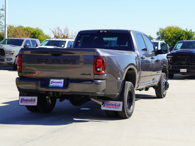 New 2027 RAM 3500 Big Horn AWD/4WD image 17