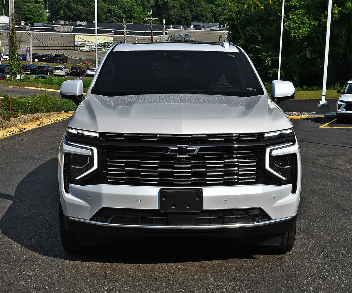 Used 2026 Chevrolet Tahoe High Country AWD/4WD image 5