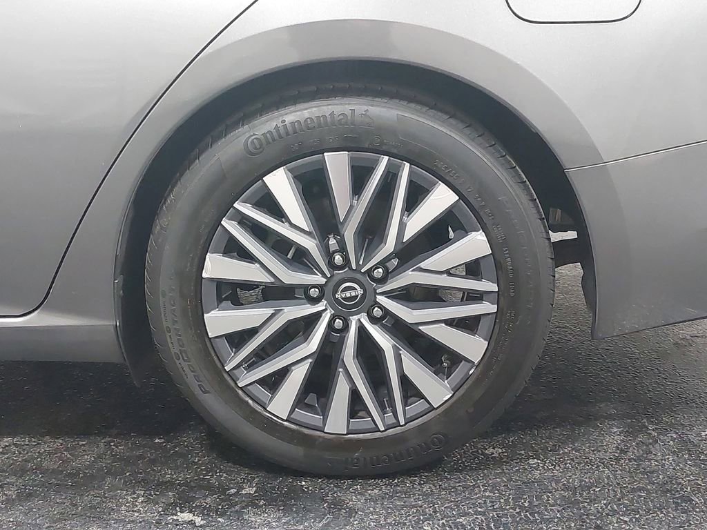 Used 2023 Nissan Altima 2.5 SV image 32